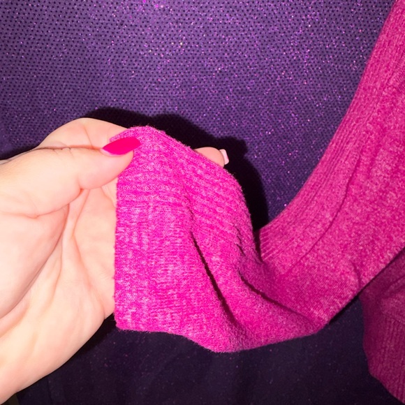 🆕💜🎉🎉 Buffalo David Bitton Fuchsia V-Neck Sweater Soft Stretch Knit Women’s M - Picture 10 of 14